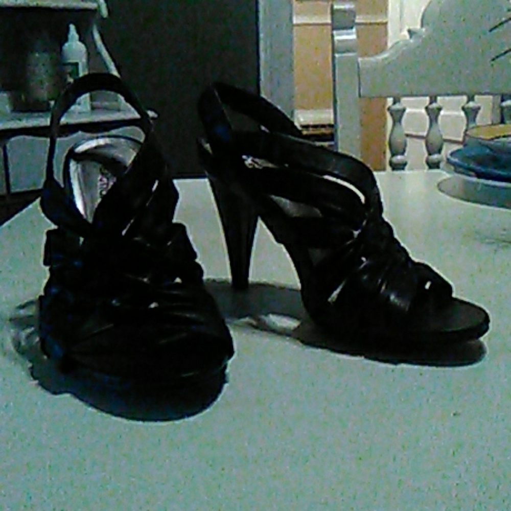 Kenneth Cole Reaction womens heels sz 7